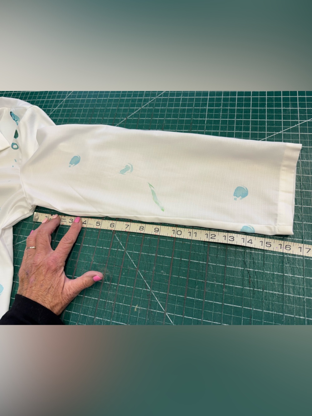 White Button-Down Shirt with Blue-Green Turtle Print - Picture 11 of 12